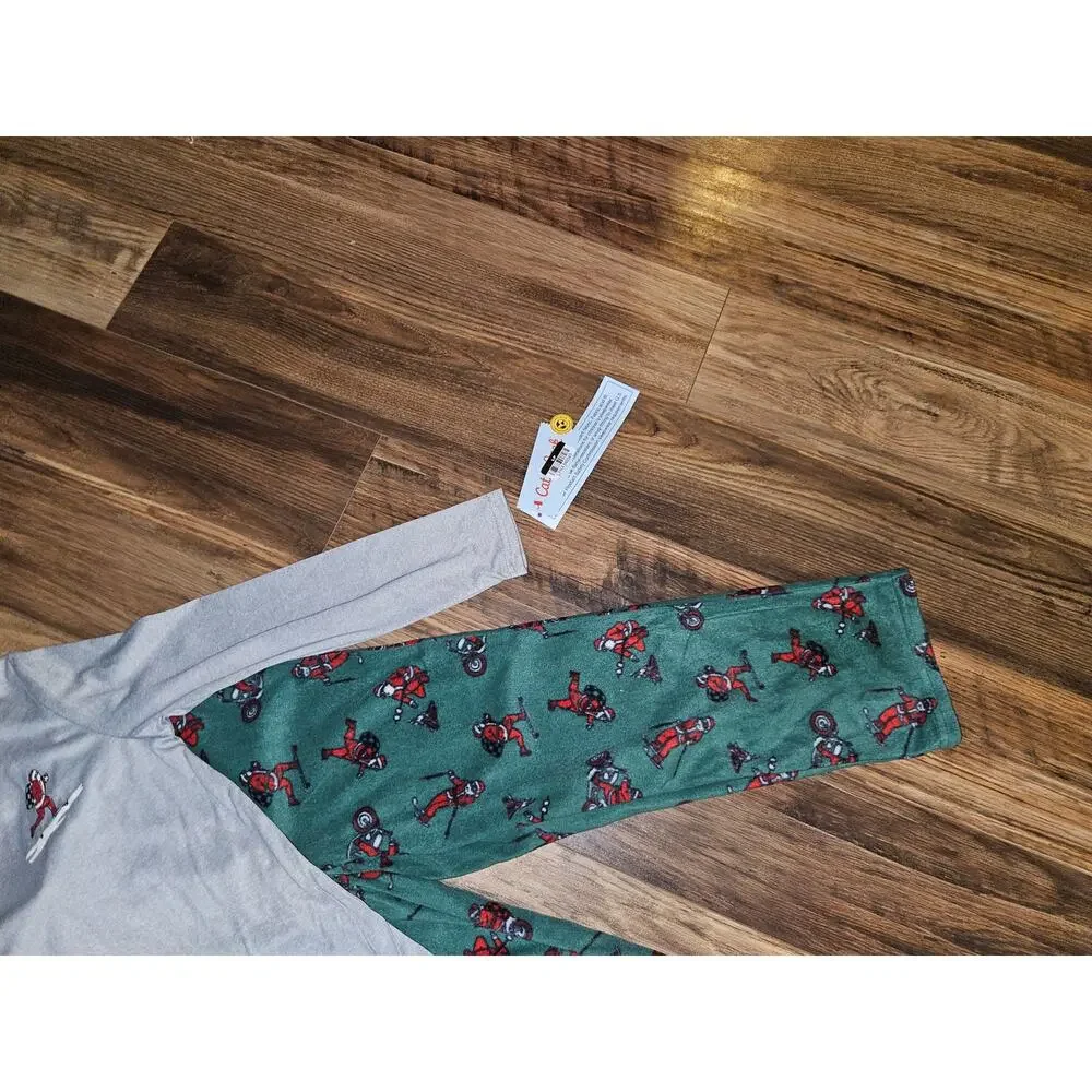 Cat & Jack Boys Long Sleeve Christmas Pajama Set NWT Size S(6/7)